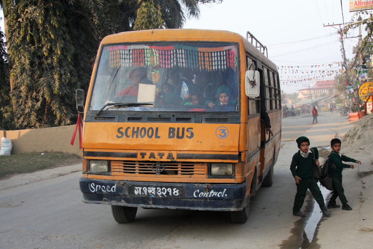 Schulbus in Sauraha